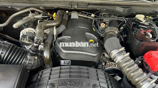 Ford Everest 2019 Titanium 2.0L 4x2 AT - 90000 km
