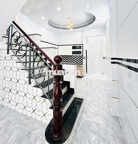 LÊ VĂN QUỚI - HẺM XE HƠI 6m - 3 TẦNG ĐẸP KIÊN CỐ - 52m2 - 5.x T:Ỷ