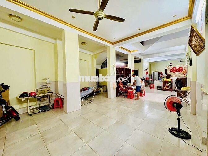 Nhà Mt Đặng Minh Trứ F 10 Q Tân Bình đầu 3,7m nở bụng 11,45 nở hậu7,2m