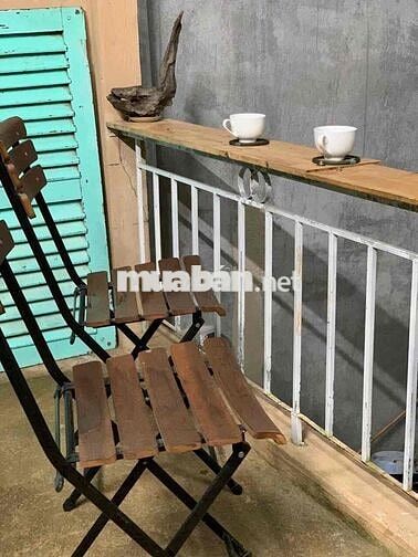 nhà cấp 4, dt đất 300m2, đường trần phú //