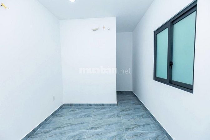 NHÀ 2 TẦNG - 120m2 - 3PN - SÂN XE HƠI - HỔ TRỢ VAY BANK - GIÁ 2.45 tỷ