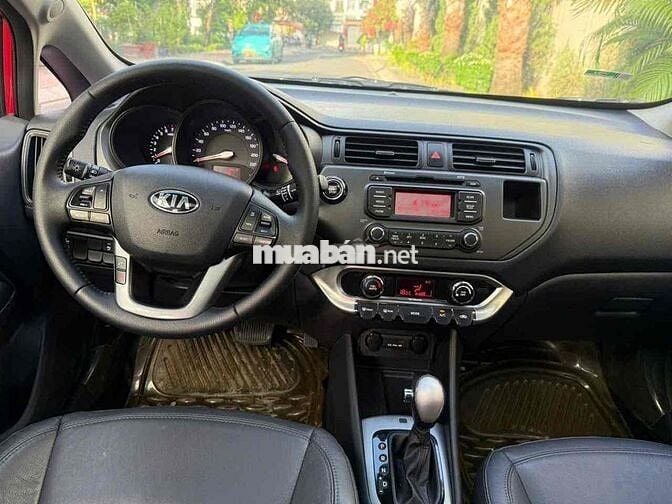 Kia Rio Hatchback 1.4 AT đời cuối 2013
