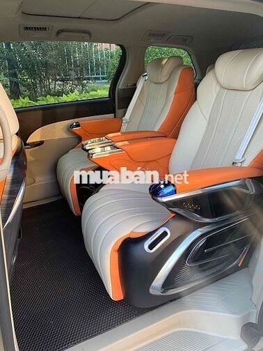 Toyota PREVIA LIMOUSINE model 2010