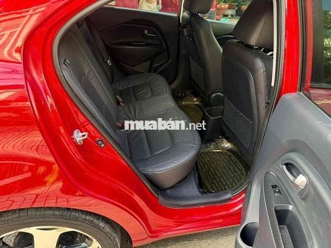 Kia Rio Hatchback 1.4 AT đời cuối 2013
