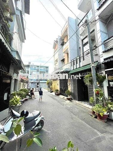 Nhà 4x13m 2 Lầu Sân Thượng Hẻm Nhựa 6m
