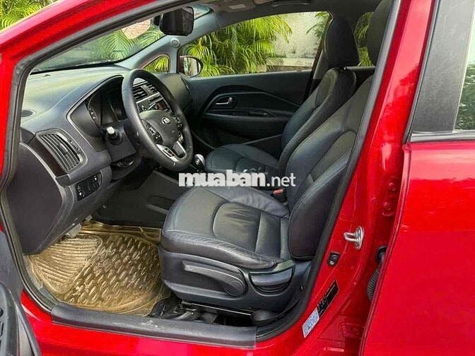 Kia Rio Hatchback 1.4 AT đời cuối 2013