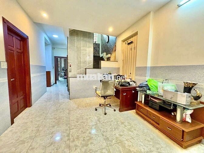 Nhà Mt Đặng Minh Trứ F 10 Q Tân Bình đầu 3,7m nở bụng 11,45 nở hậu7,2m