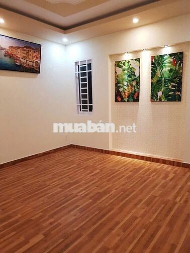 Cho thuê nhà 1 trệt 3 lầu đường số 7 khu công ty 8