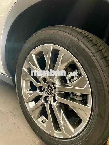 Toyota Innova Cross 2025
