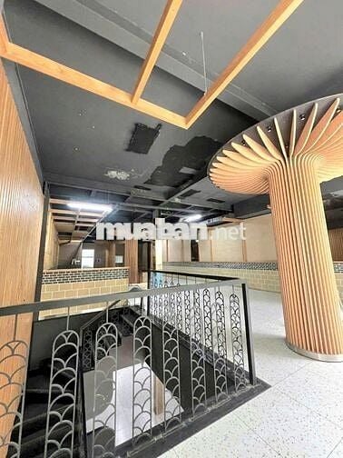 Cho Thuê Nhà MT Đẹp Cao Thắng P5 Quận 3 8x25 3 Tầng Giá 190 Triệu