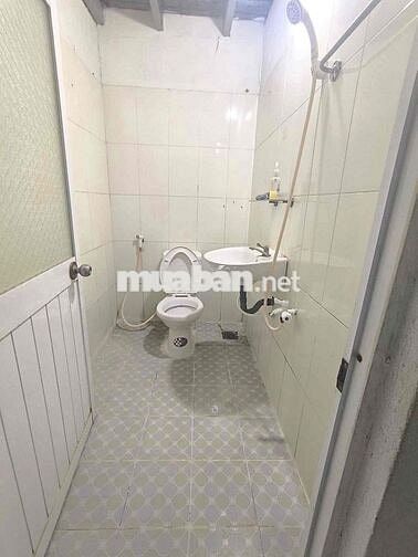 CHO THUÊ NHÀ CẤP 4 113m2 ĐỐI DIỆN VẠN PHÚC CITY 2PN-2WC HIỆP BÌH PHƯỚC