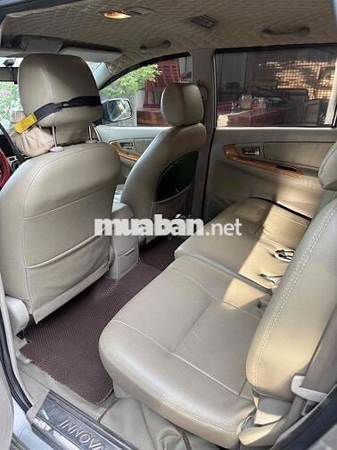 Toyota Innova 2009 V - 168000km