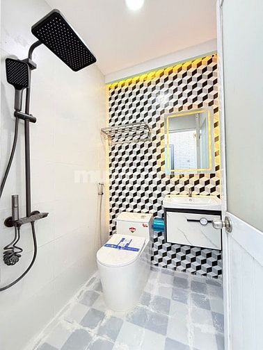 Nhà mới đẹp 100% sổ hồng mới 2025 cách đường lộ lớn Huỳnh Tấn Phát 50 