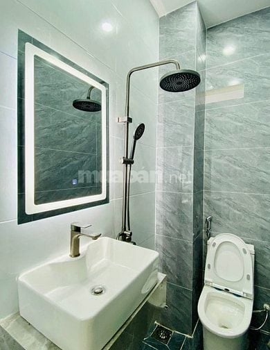 Cô Trang Kẹt Nợ Bán Nhà Đường Hồ Thị Kỷ Q10 52m2/4TY250 - HXH - 4 Tầng