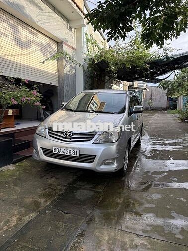 Toyota Innova 2009 V - 168000km