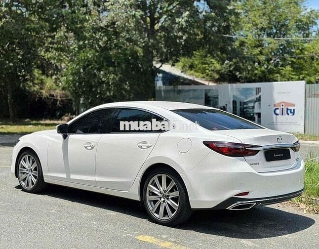 Mazda 6 2023 Premium 2.0 AT