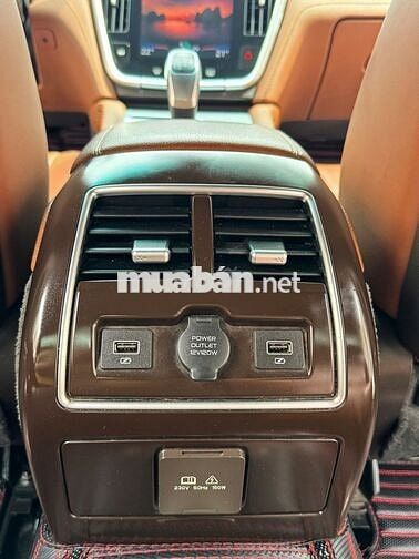 VinFast Lux A 2.0 Premium 2.0 AT 2021