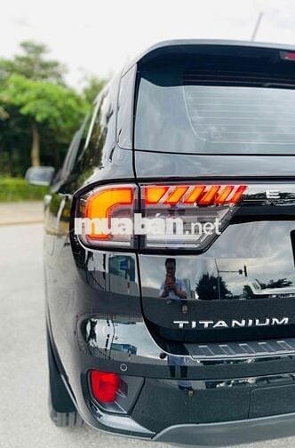 Ford Everest 2023 Titanium+ 2.0 AT 4x4 - 25000 km