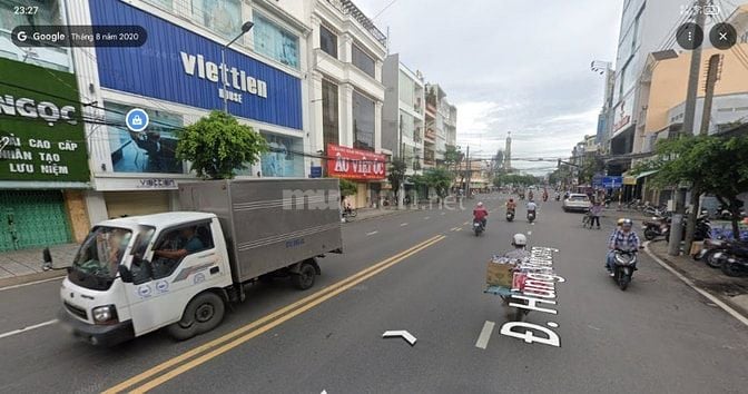 Chính chủ bán nhà 1 trệt 3 lầu, 6PN, mặt tiền Hùng Vương, Long Xuyên