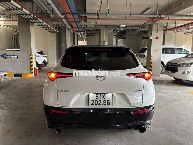 Mazda CX-30 2023 Premium 2.0 AT - 30000 km