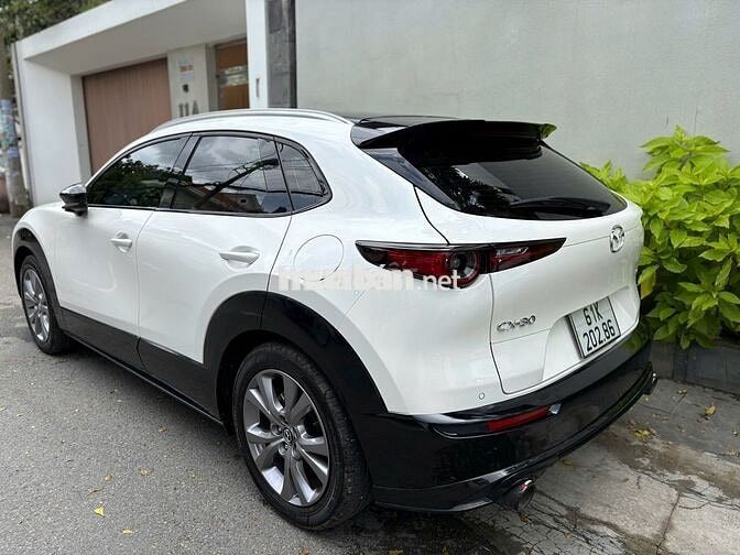 Mazda CX-30 2023 Premium 2.0 AT - 30000 km