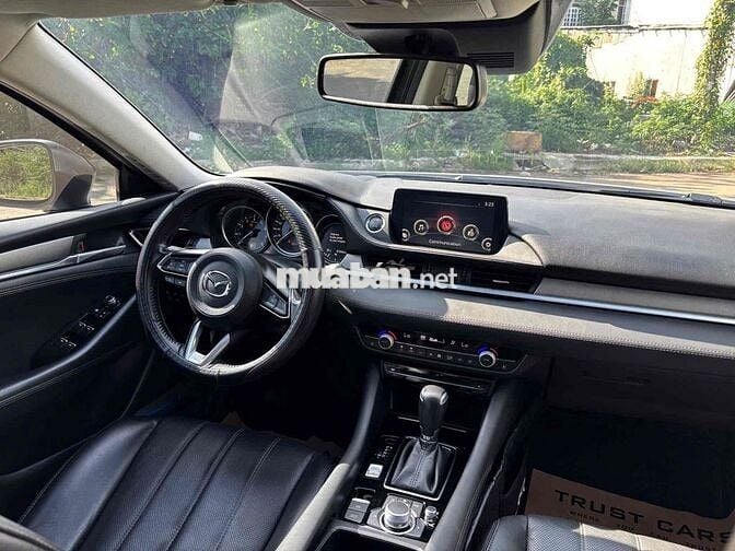 Mazda 6 2023 Premium 2.0 AT