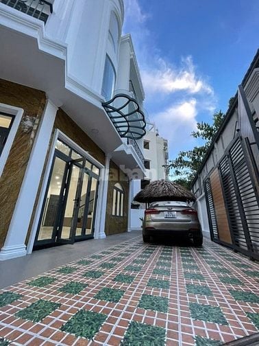 Bán căn biệt thự đường Lê Đức Thọ, khu Sài Gòn Coop, giá 17,9 tỷ