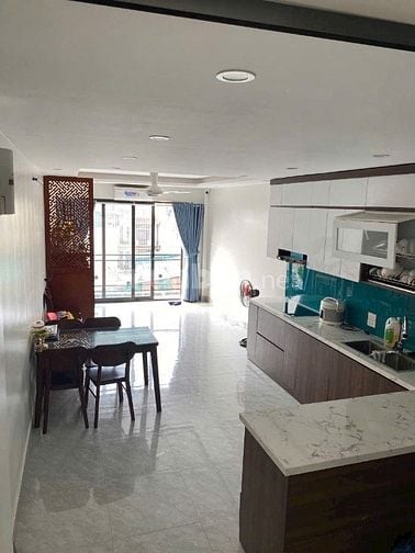 Bán nhà khu Tân Mai, Hoàng Mai, DT 42 m2 x 5 tầng 1 tum, có thang máy
