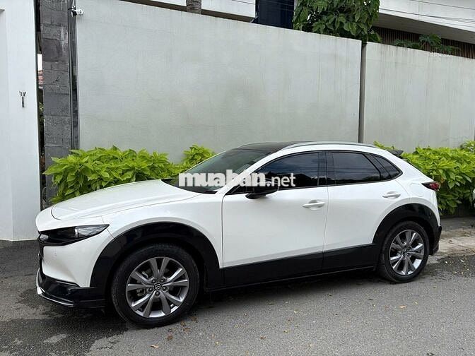 Mazda CX-30 2023 Premium 2.0 AT - 30000 km