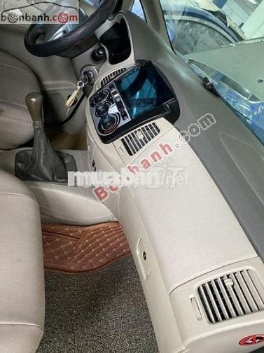 Toyota Innova 2.0E 2015 - màu Cát