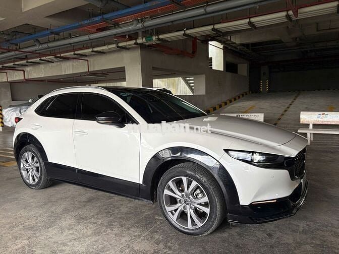 Mazda CX-30 2023 Premium 2.0 AT - 30000 km