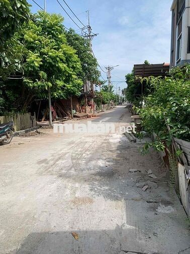 bán đất dục tú đón đầu đường dẫn cầu tứ liên, sang hồ tây chỉ 15 phút