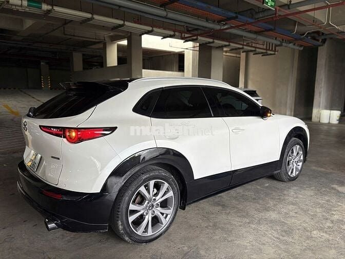 Mazda CX-30 2023 Premium 2.0 AT - 30000 km