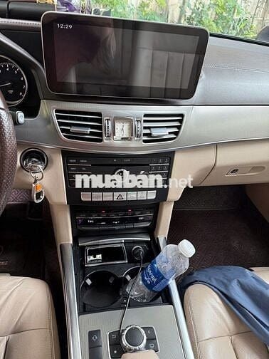 Mercedes Benz E Class 2015 E200 - 70000 km