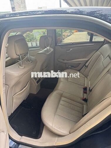 Mercedes Benz E Class 2015 E200 - 70000 km