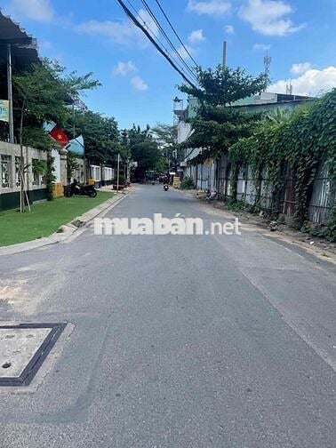 Cho thuê Kho 320M2 Ngay Kcn Tân Bình, Nền Gạch Men, Đường Tải 10 Tấn