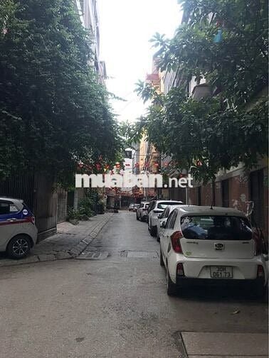 NHÀ BỒ ĐỀ, 35M, GARA Ô TÔ, THANG MÁY, NHỈNH 8 TỶ