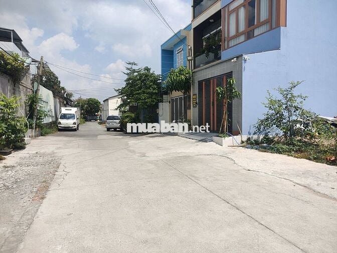 Bán Đất 51m2 1/ Quốc Lộ 13 Hẻm Xe Hơi Tránh Ngay Khu Hồng Long 4,3 Tỷ