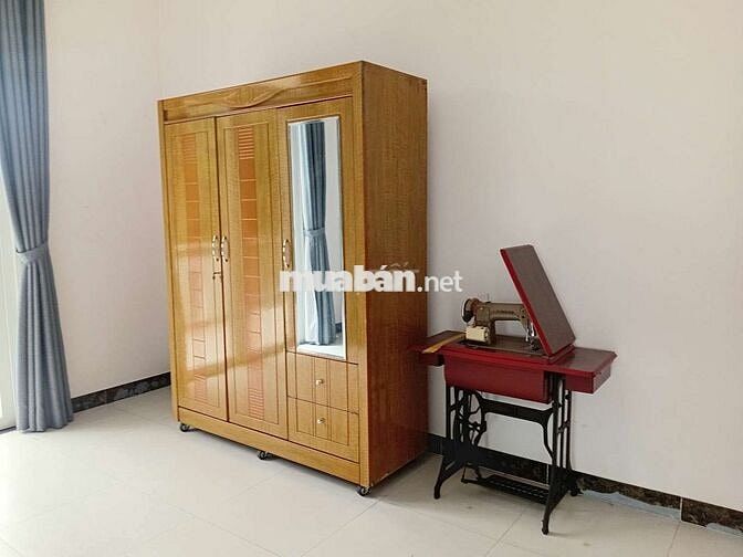 Nhà sân vườn
Full nội thất cao cấp, giá 17 triệu, hơn 400m2 sạch đẹp