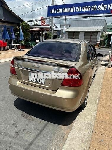 kẹt tiền cần bán Aveo 2015 LTZ 1.5 AT xe gd