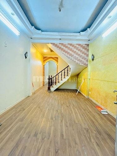 BÁN NHÀ ĐẸP PHỐ ĐI BỘ TRỊNH CÔNG SƠN, TÂY HỒ,60M, 15,9 TỶ 