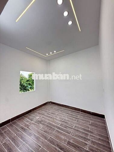 Bán gấp nhà 3.5m-9m, 385tr gần thị trấn Hóc Môn