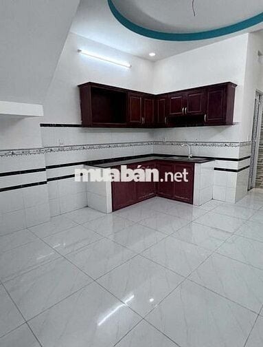 NHÀ LẦU 435 TRIỆU GẦN CHỢ XUÂN THỚI SƠN