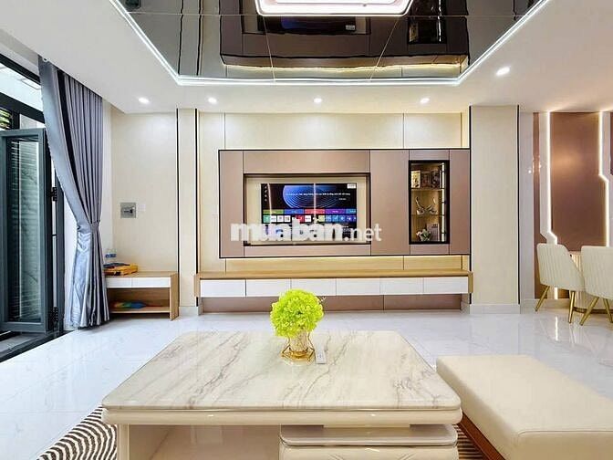 Siêu Hot Nhà 1 Trệt 2 Lầu Giá Cực Tốt Tại Mặt Tiền Thủ Dầu Một