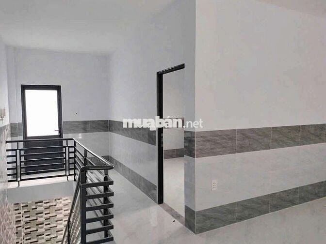 CHO THUÊ NHÀ 5,5x25 - MT BÀ ĐIỂM – GẦN C Đ MỐI HÓC MÔN - GIÁ 10 TRIỆU