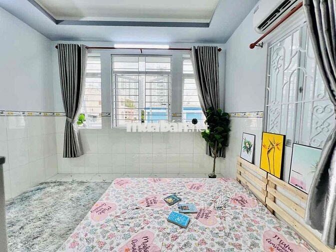 CĂN HỘ CỬA SỔ TRỜI - TÁCH BẾP - SIÊU ĐẸP - LÒ GỐM Q6 SÁT QUẬN 5