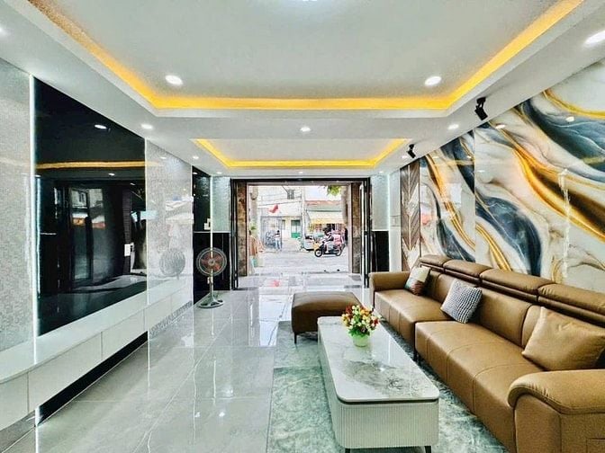 Nhà mới Nguyễn Kiệm DT 75m2 4 PN, giá siêu hời hơn 3 tỷ
