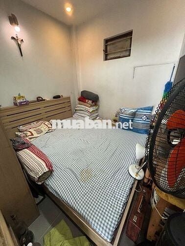 HẺM XE HƠI THÔNG TRUNG TÂM Q3 4 TẦNG 4 TỶ XÍU