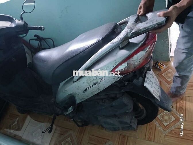 Chiếc xe có giấy tờ chạy tốt máy nỏ êm ru dễ nổ