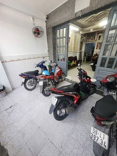 Nhà lớn 2 tầng, giáp Q5, 4PN,DTSD 146m vuông, Ngang 4m, nhỉn 7tỷ